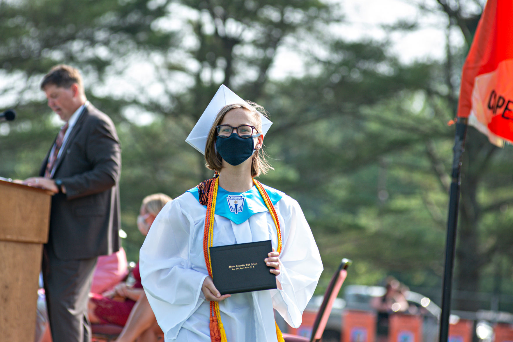 070820_nws_middlegrad